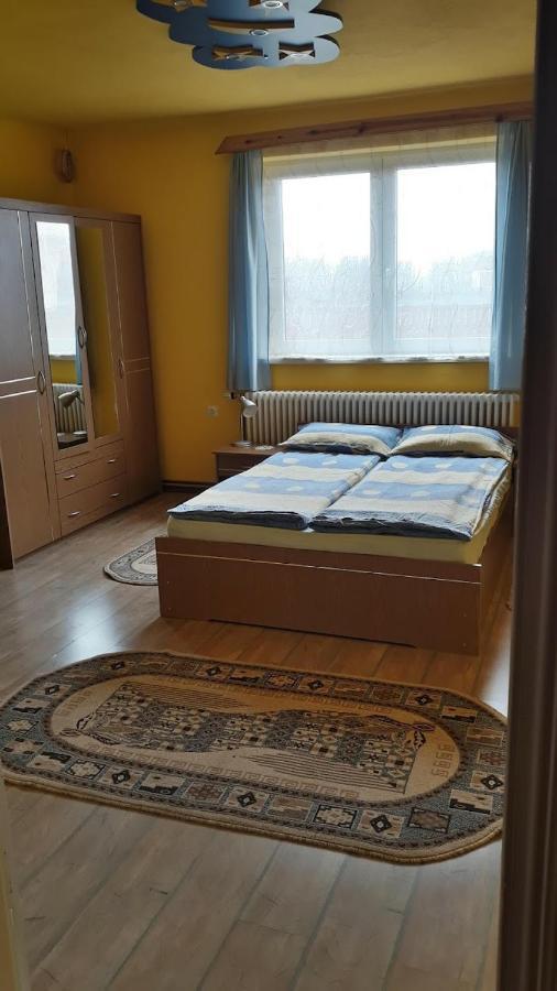 Timi Kulcsoshaz Hotel Lazarea Luaran gambar